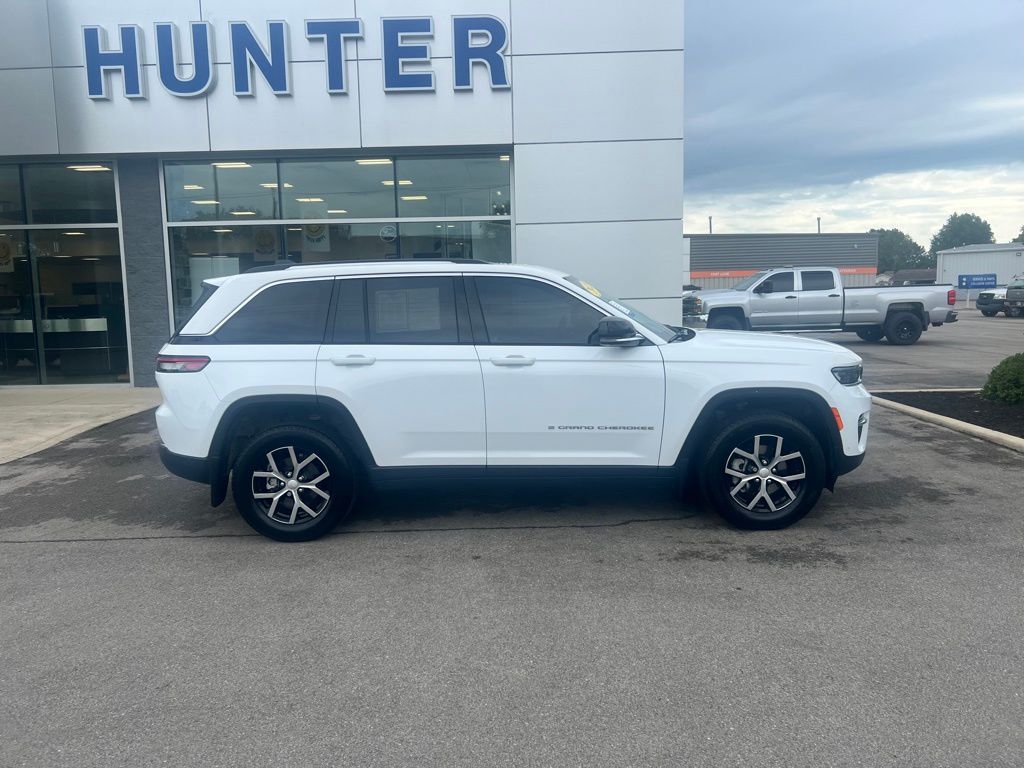 2023 Jeep Grand Cherokee Limited photo 41
