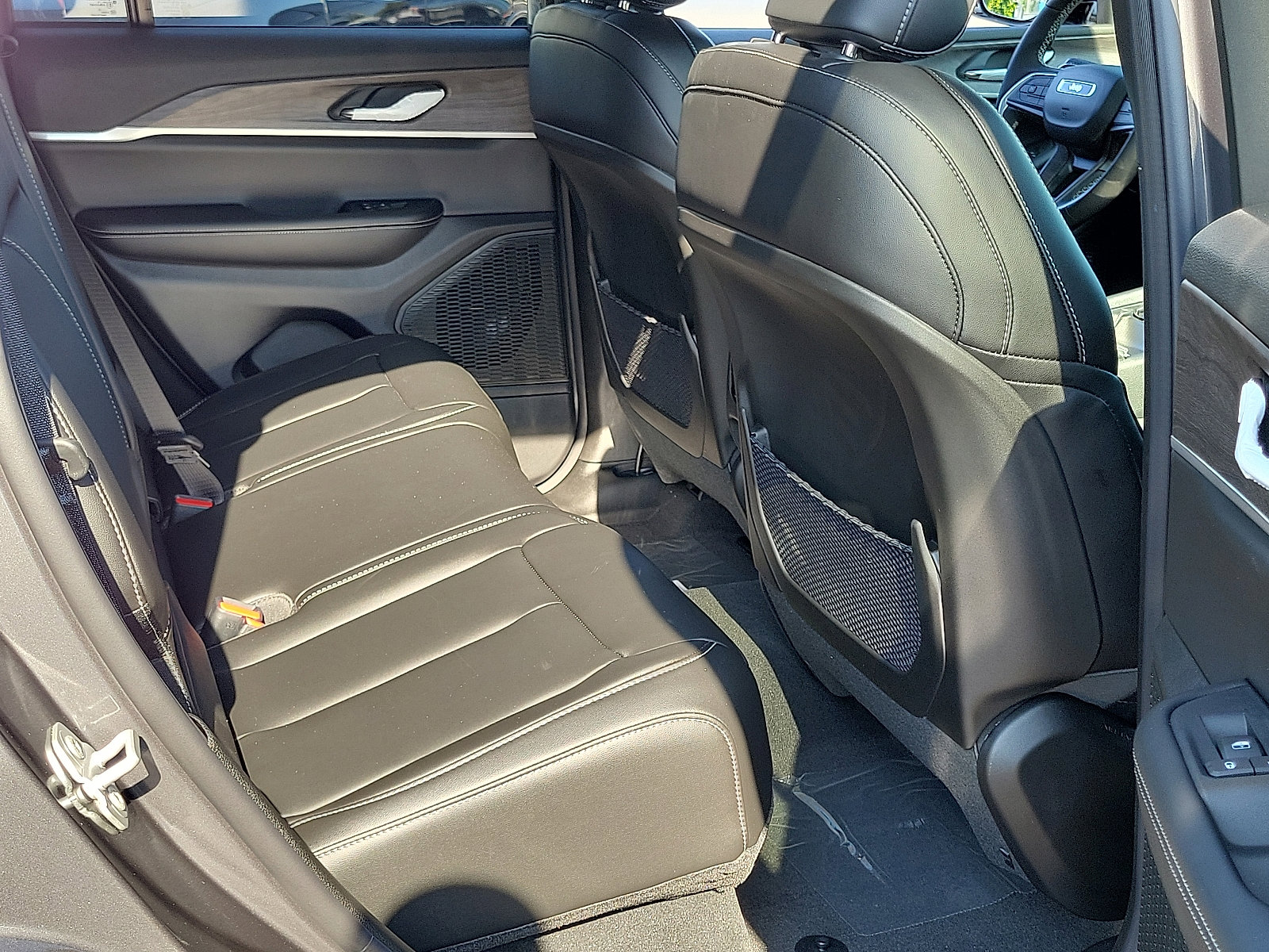 2025 Jeep Grand Cherokee Limited photo 13