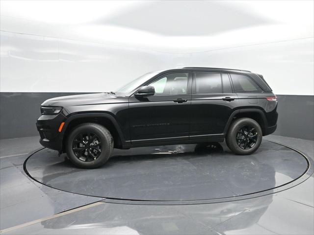 2025 Jeep Grand Cherokee Altitude's photo