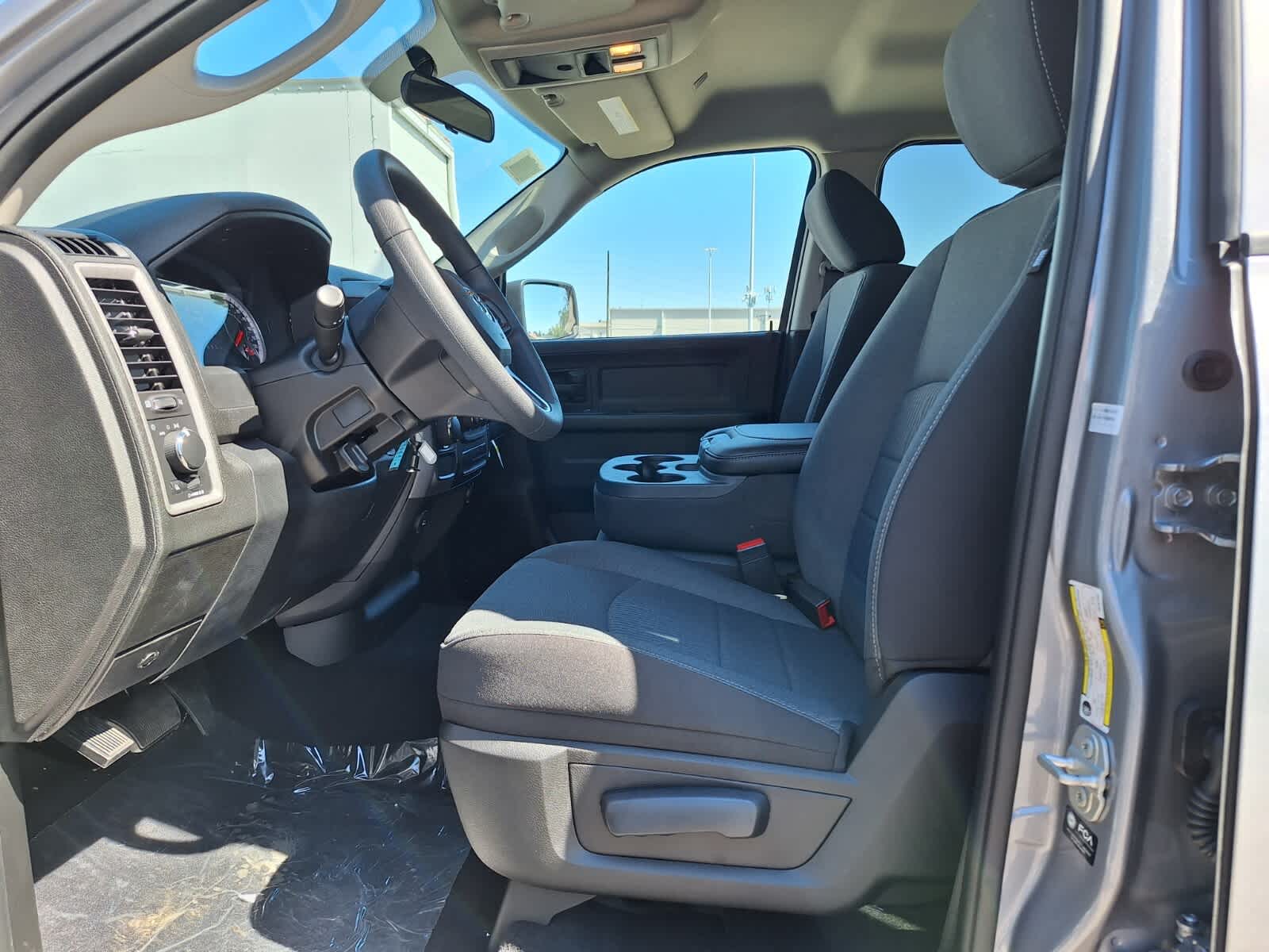 2024 Ram 1500 Classic Tradesman photo 11