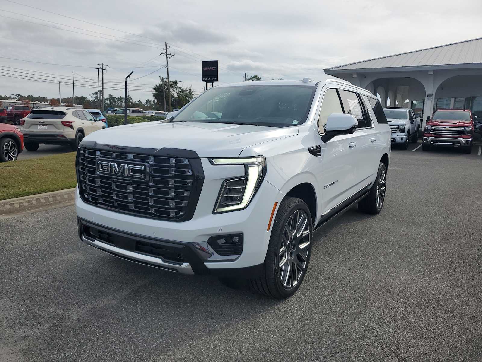 2026 GMC Yukon XL Denali Ultimate's photo