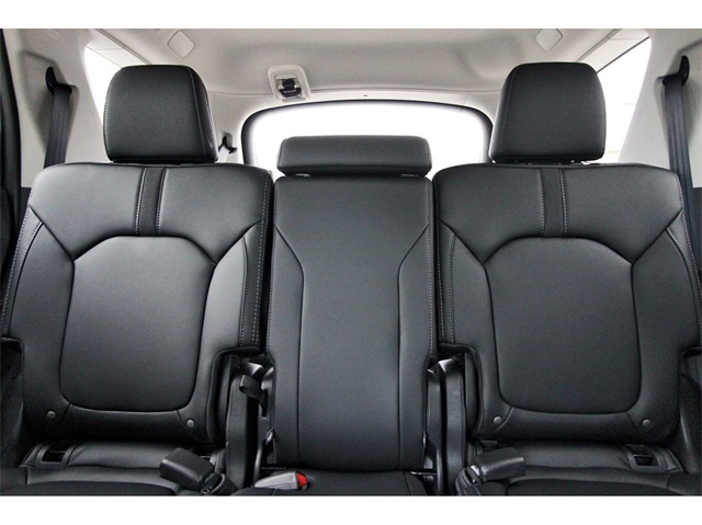 2025 Honda Pilot Touring photo 14