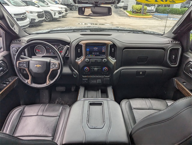 2019 Chevrolet Silverado 1500 Sport High Country photo 4