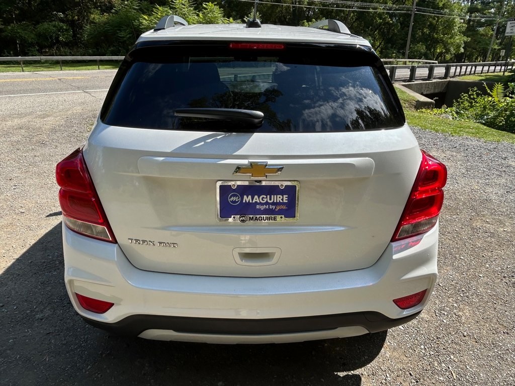 2022 Chevrolet Trax LT photo 4