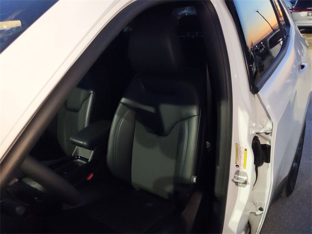 2026 Jeep Compass Latitude photo 13