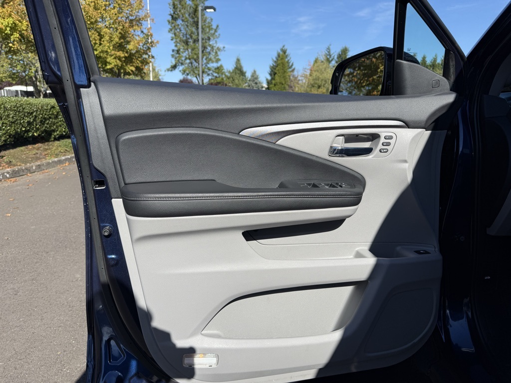 2023 Honda Ridgeline RTL-E photo 17