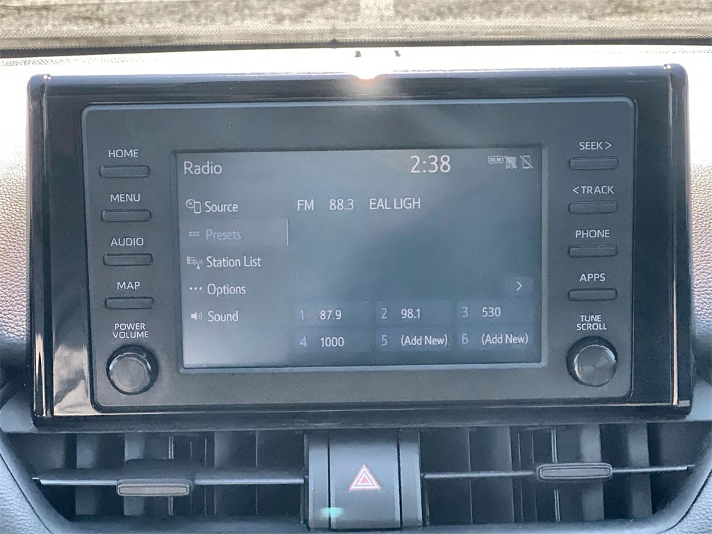 2019 Toyota RAV4 XLE photo 8