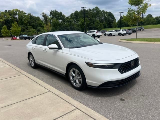 2025 Honda Accord 1.5T LX photo 7