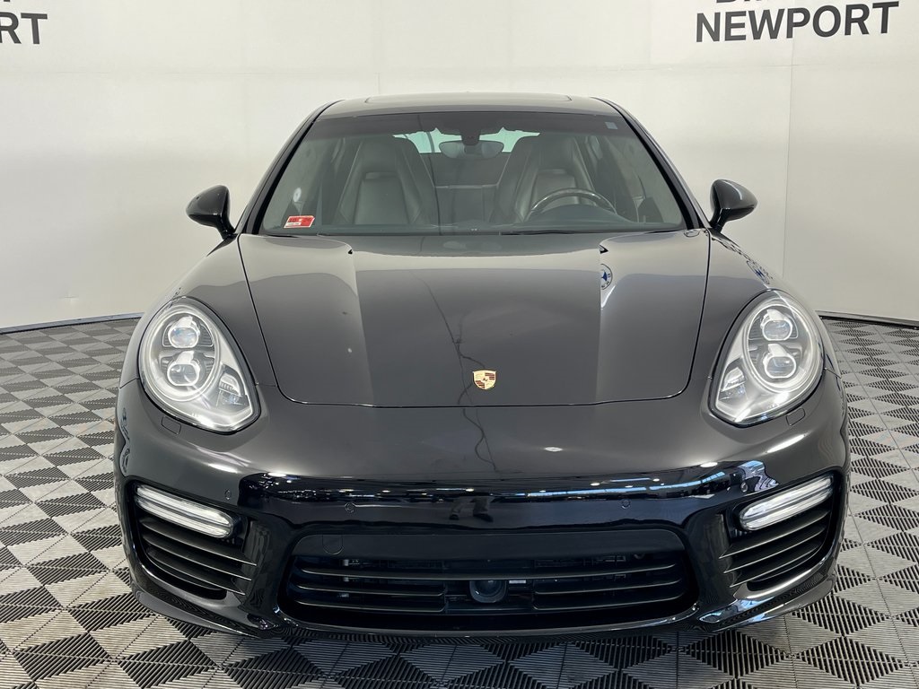 2015 Porsche Panamera Base S photo 3