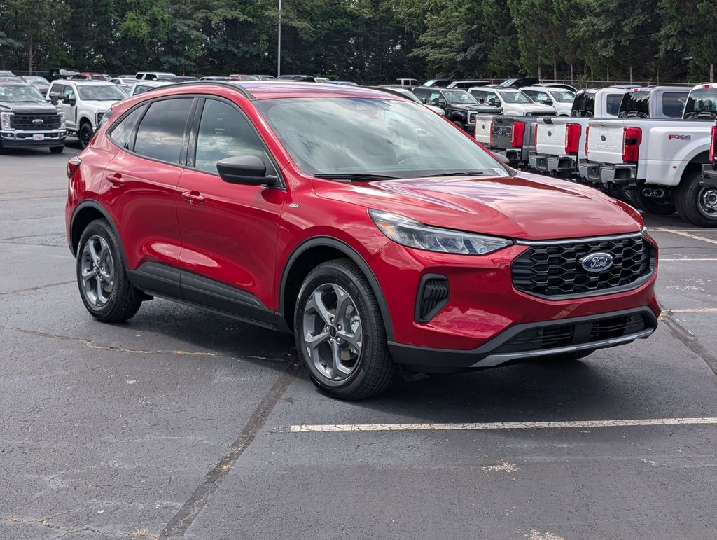 2025 Ford Escape ST-Line photo 2