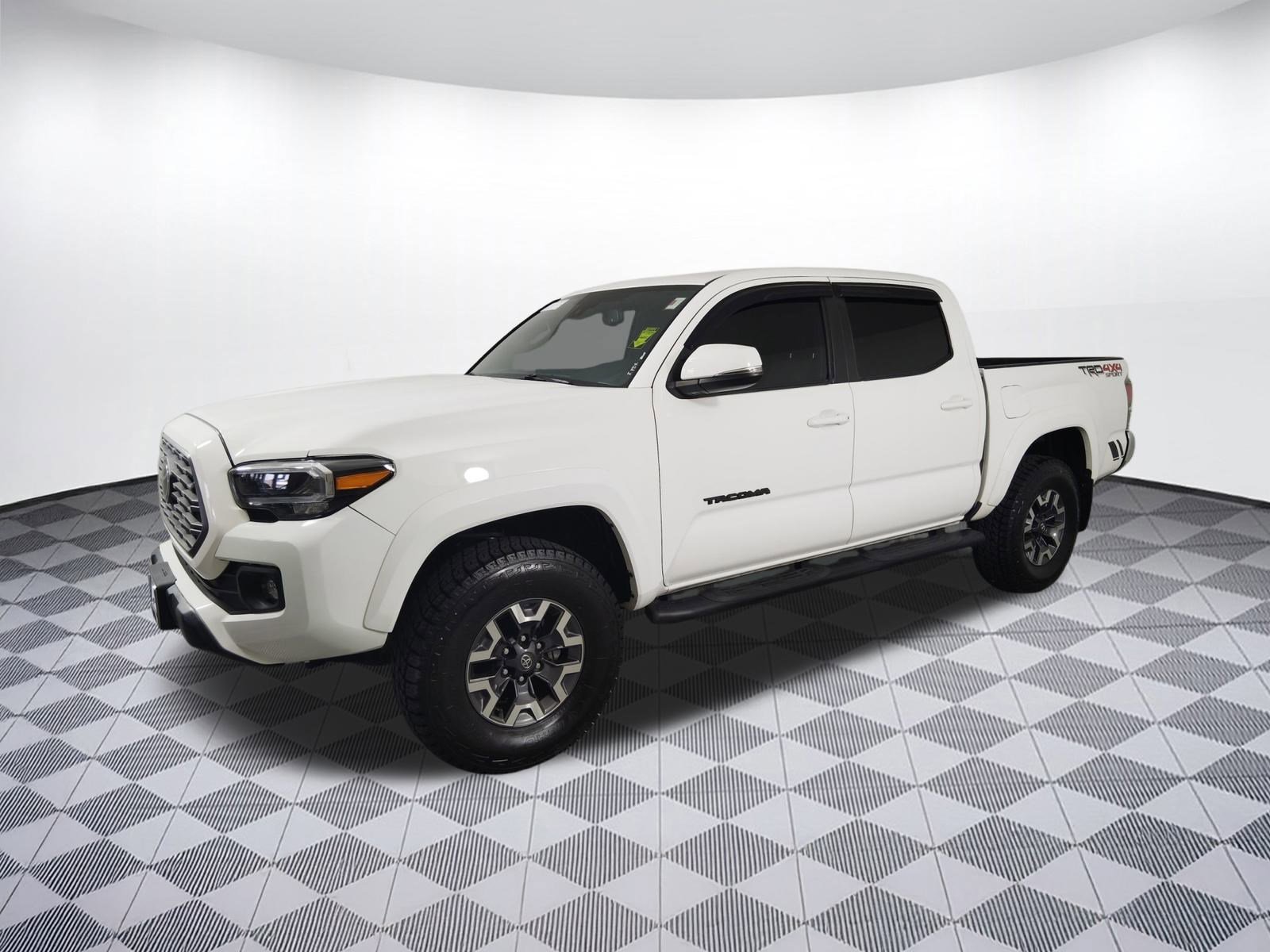 2023 Toyota Tacoma SR V6 photo 2