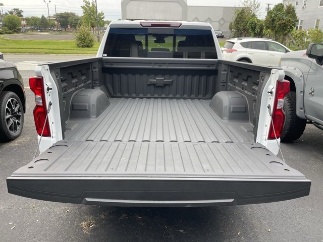 2025 Chevrolet Silverado 1500 RST photo 5