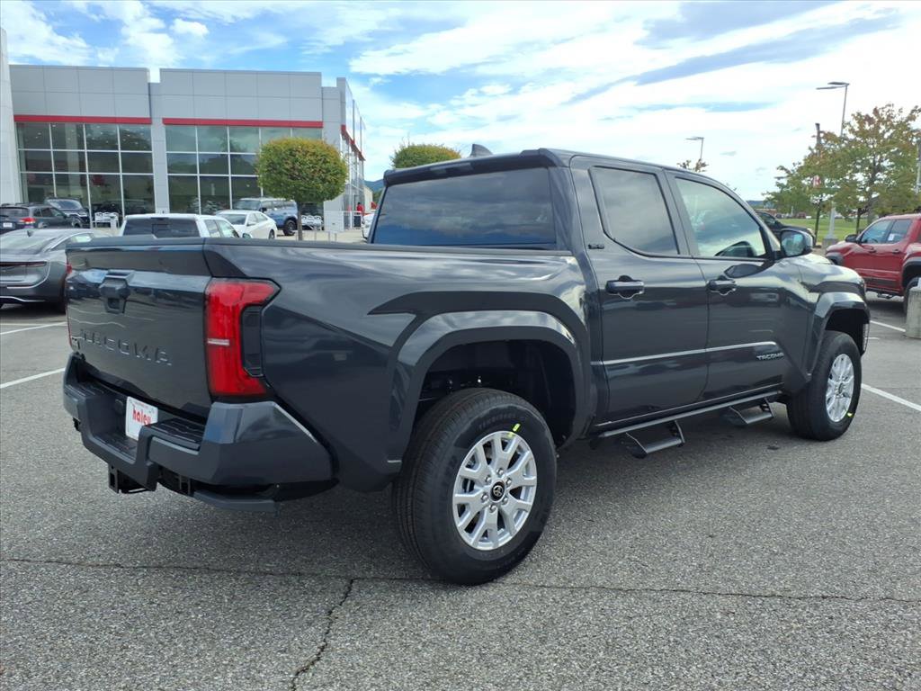 2025 Toyota Tacoma SR5 4x4 Double Cab photo 3