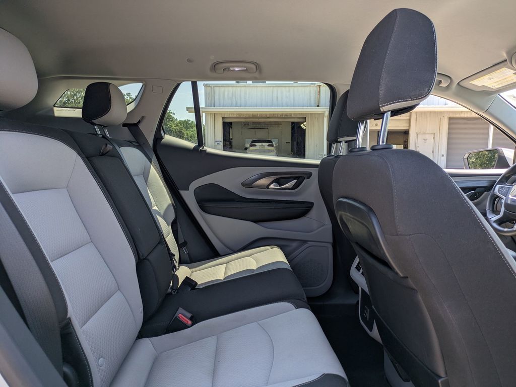 2024 Gmc Terrain SLE photo 26
