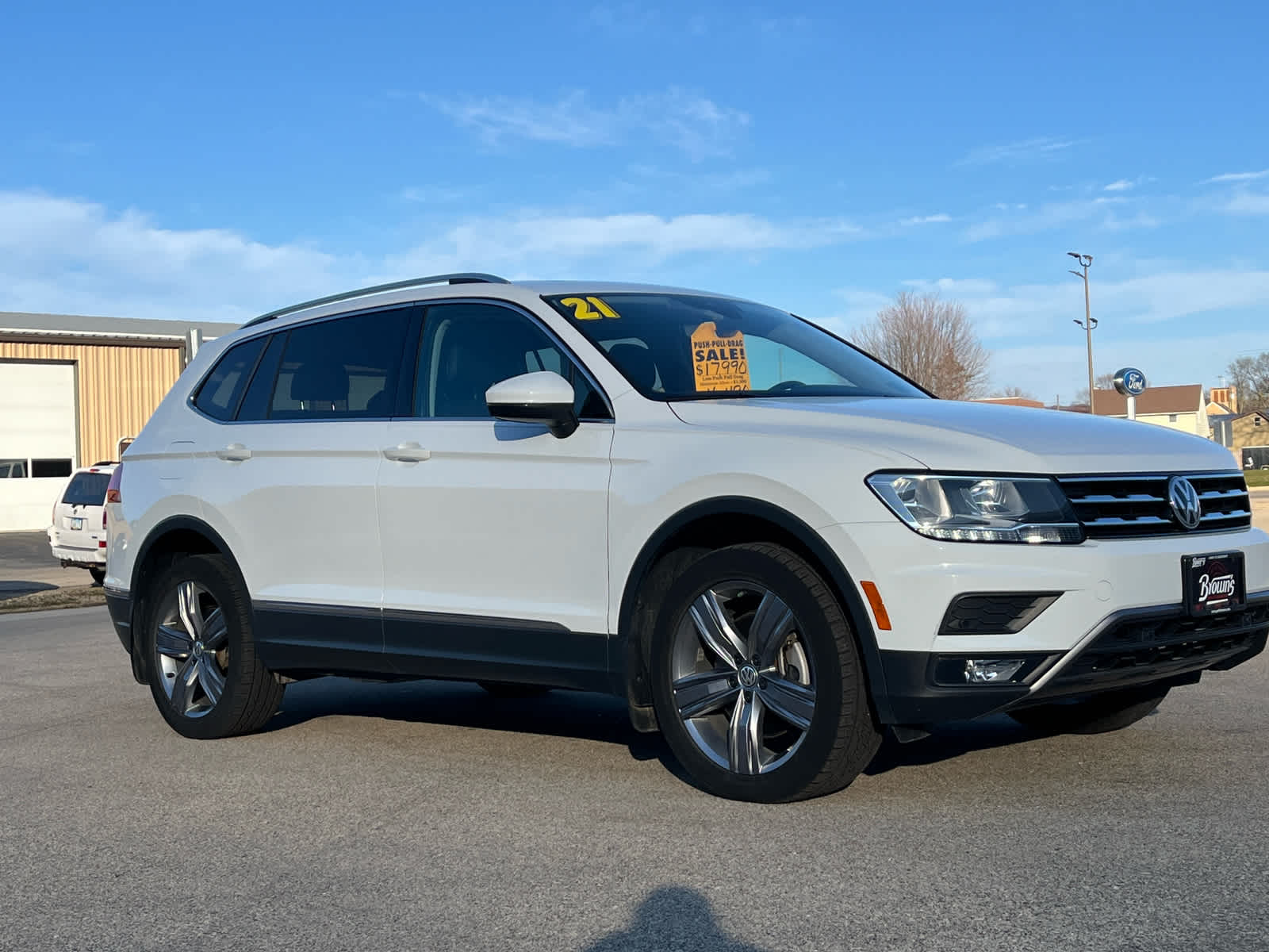 2021 Volkswagen Tiguan SEL photo 3