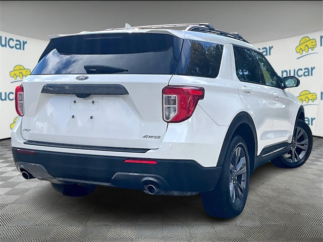 2022 Ford Explorer XLT photo 13