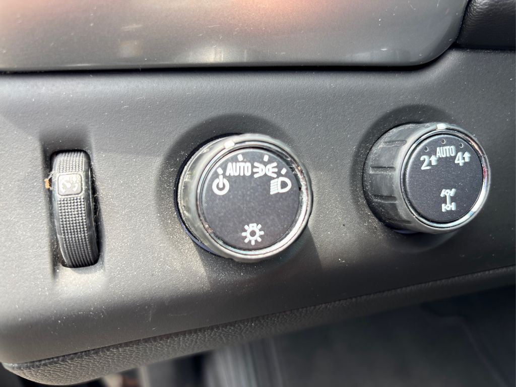2020 Chevrolet Tahoe LS photo 23