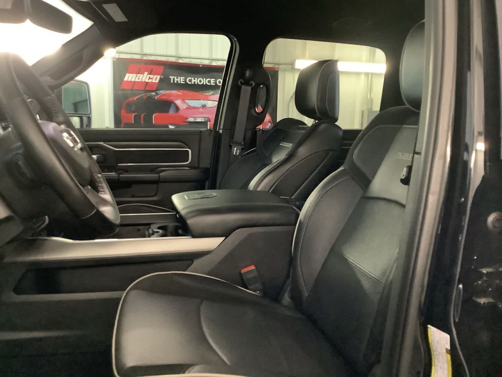 2024 Ram 2500 Laramie photo 28