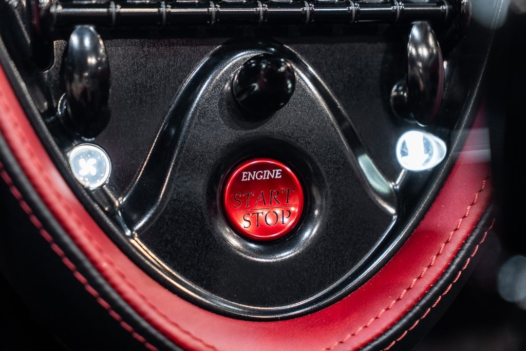 2017 Pagani Huayra photo 28