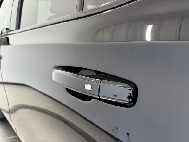 2023 Gmc Yukon AT4 photo 28