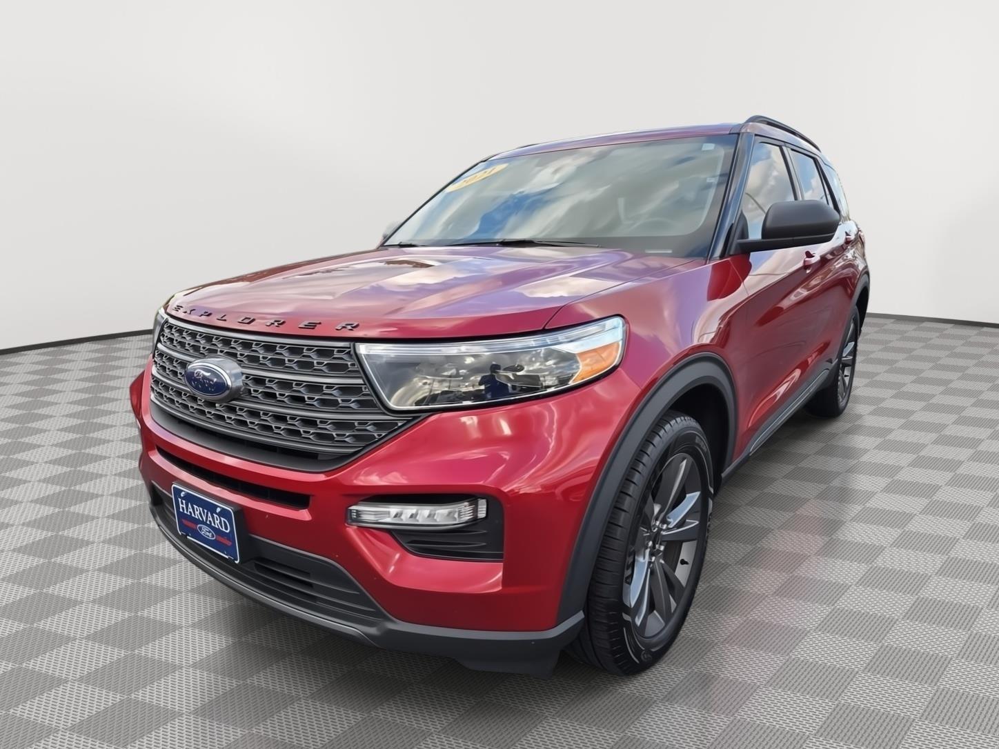 2021 Ford Explorer XLT photo 3