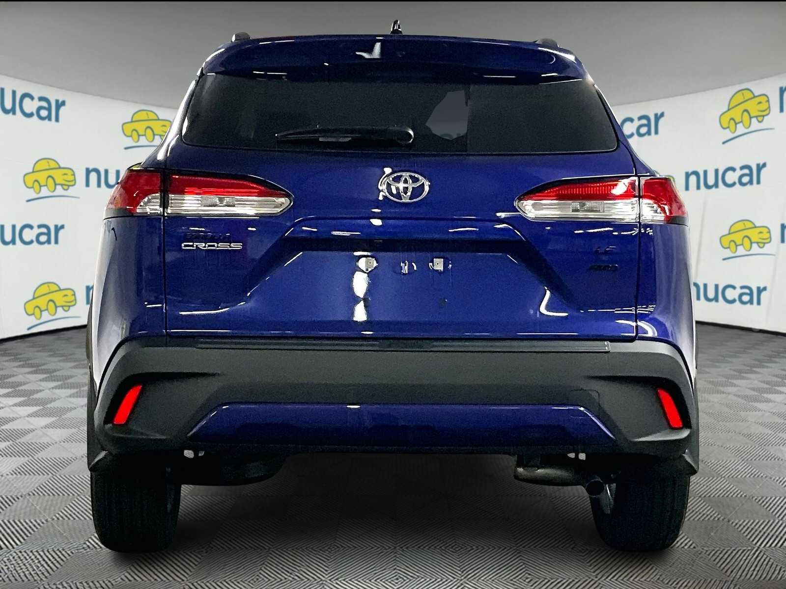 2025 Toyota Corolla Cross LE photo 5