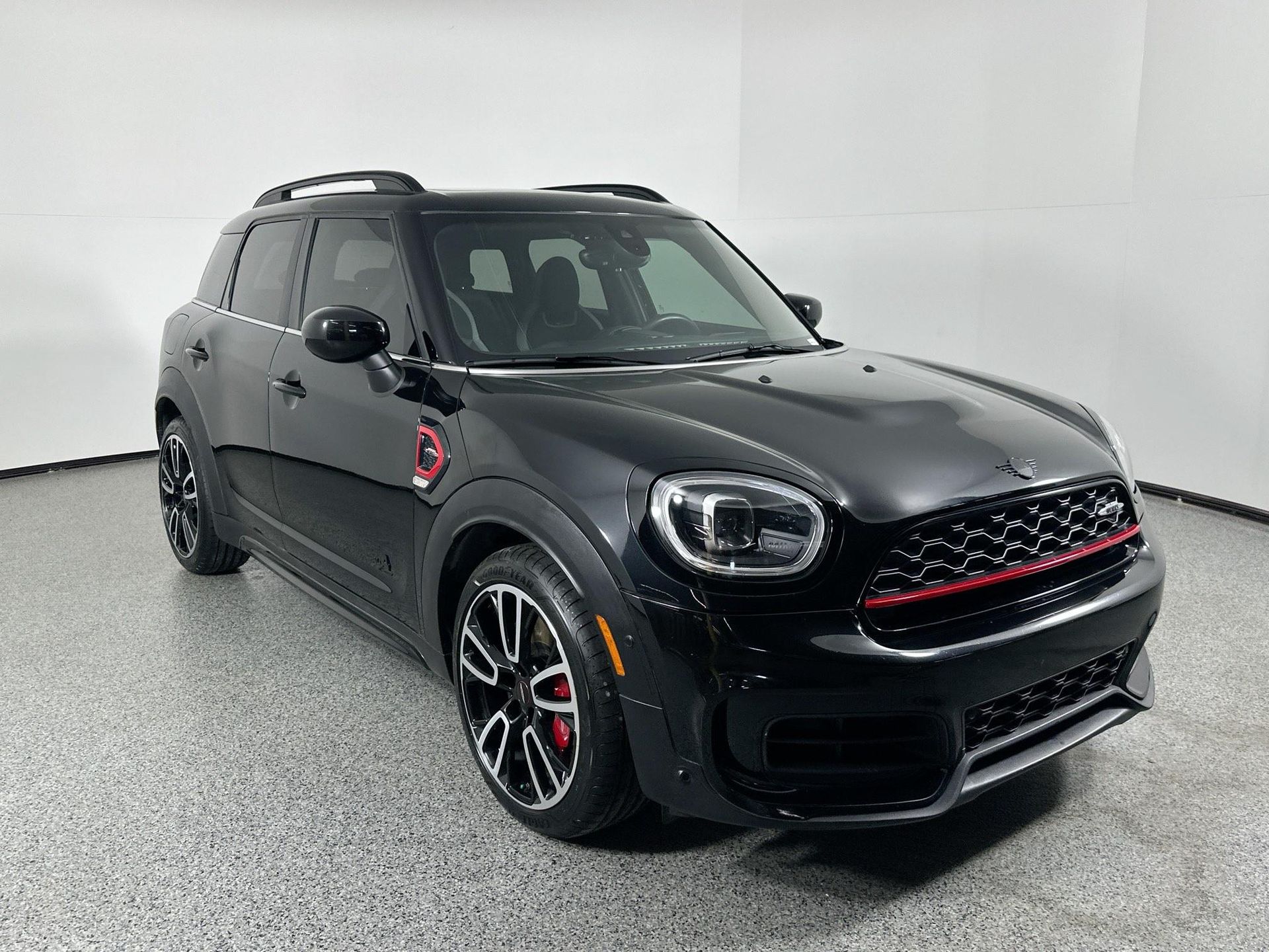 2024 Mini Cooper John Cooper Works ALL4 photo 2