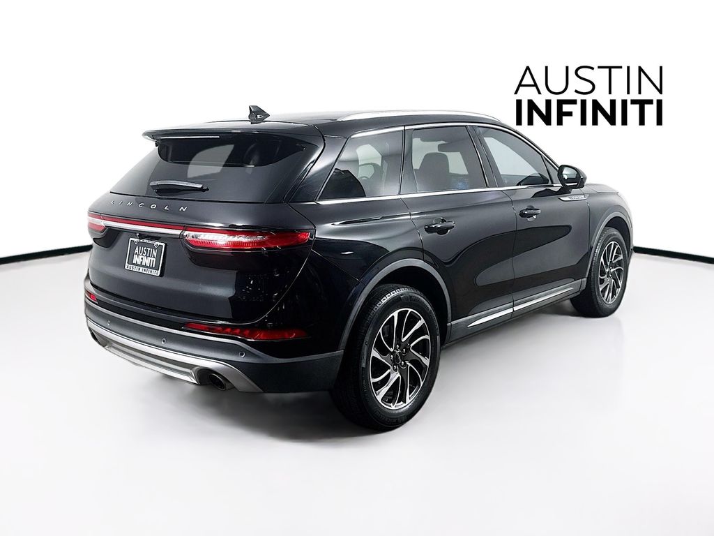 2021 Lincoln Corsair Standard photo 7
