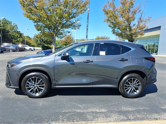 2026 Lexus NX 350 photo 2