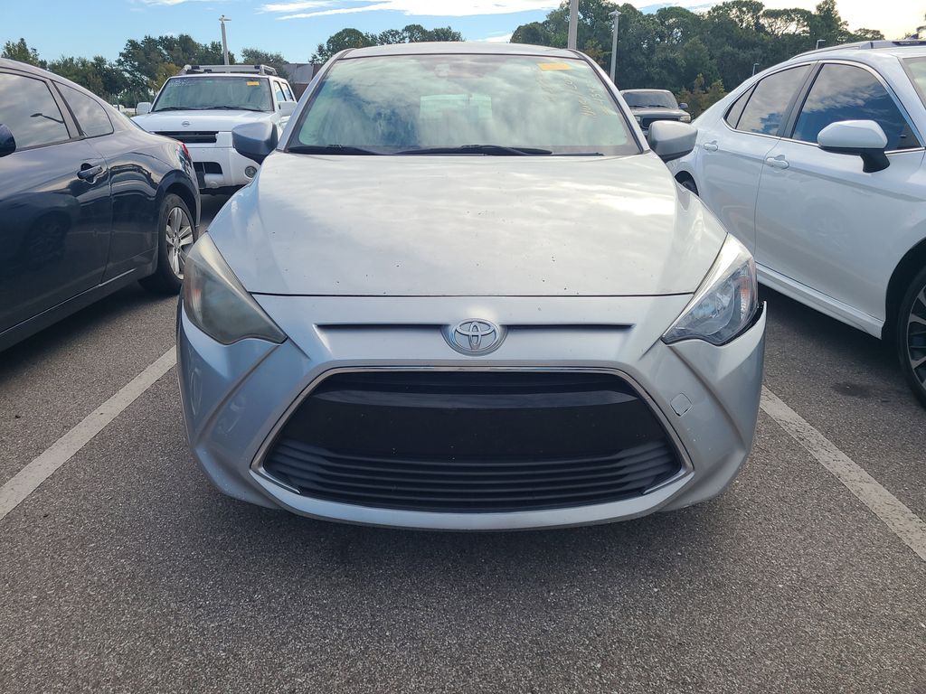 2017 Toyota Yaris iA Base photo 3