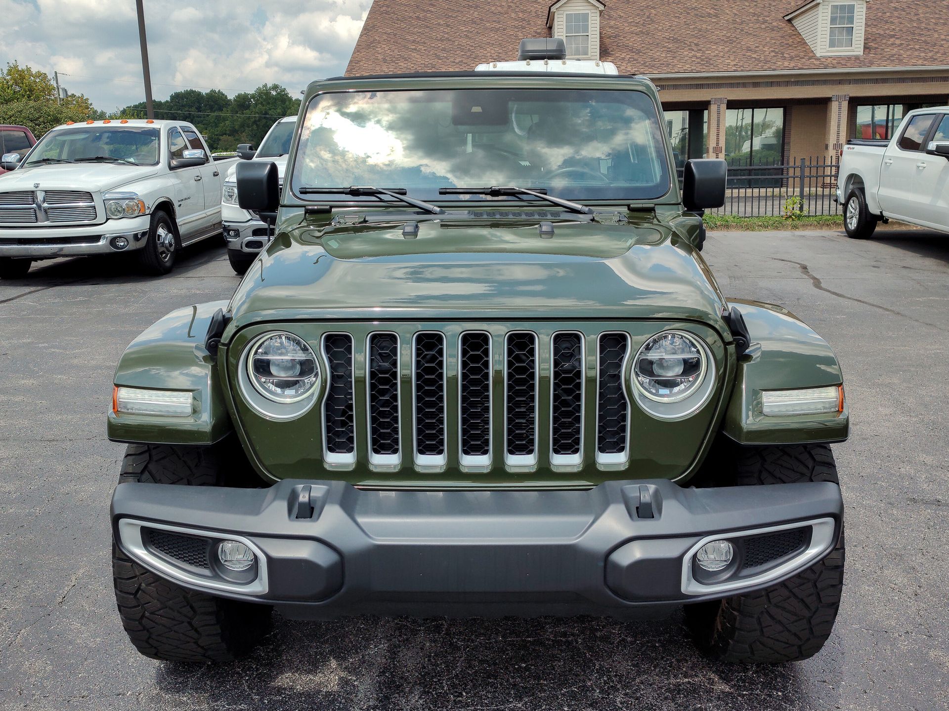2021 Jeep Wrangler Unlimited Sahara 4xe photo 12