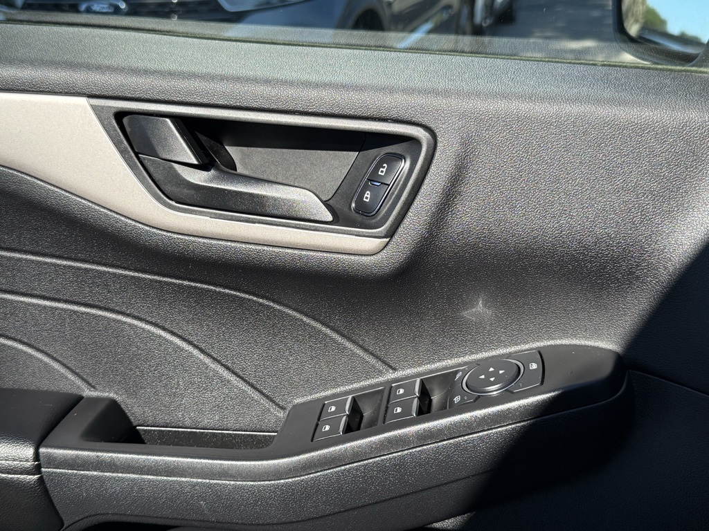 2022 Ford Escape SE photo 19