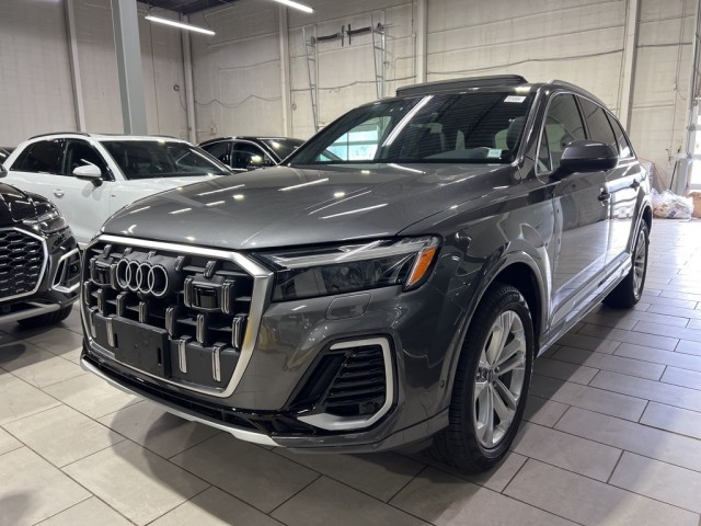 2025 Audi Q7 45 Premium