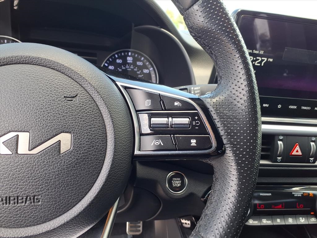 2023 Kia Forte GT-Line photo 18