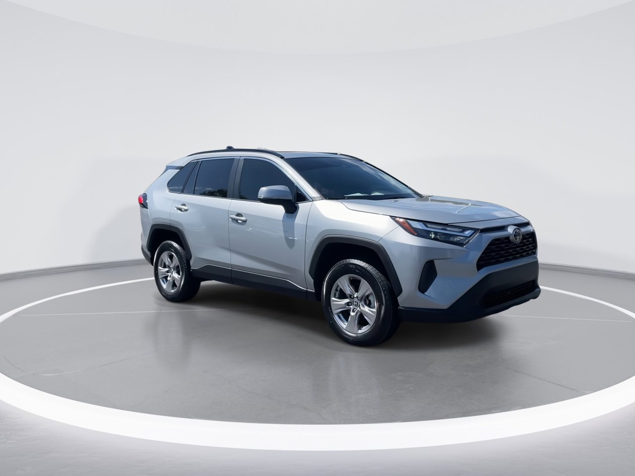 2022 Toyota RAV4 XLE photo 4