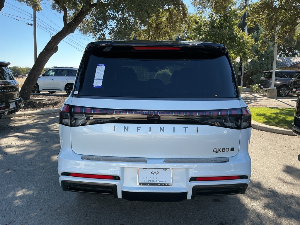 2026 Infiniti QX80 photo 4