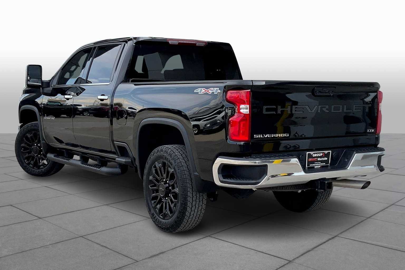 2024 Chevrolet Silverado 2500HD LTZ photo 10