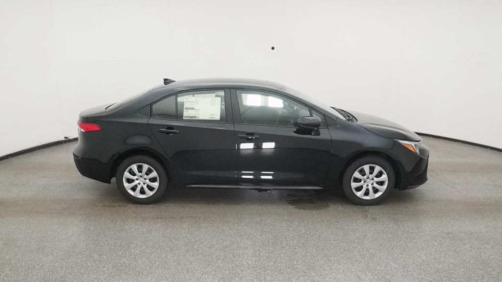 2025 Toyota Corolla Hybrid LE photo 25
