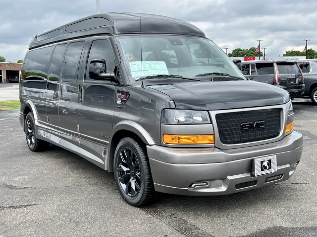 2025 GMC Savana Cargo
