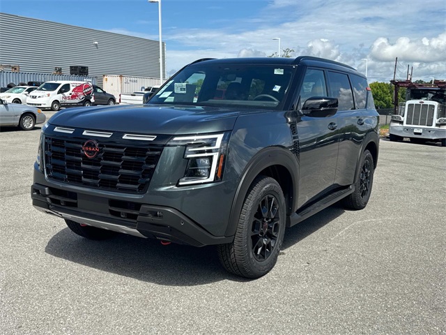 2025 Nissan Armada photo 8