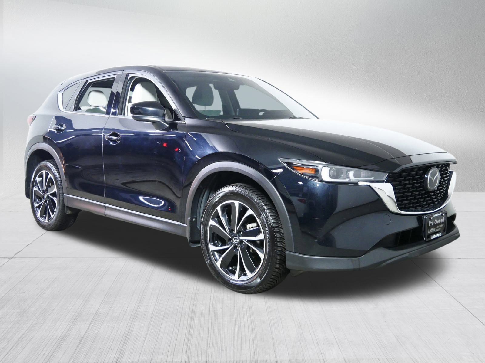 2023 Mazda CX-5 S Premium package's photo