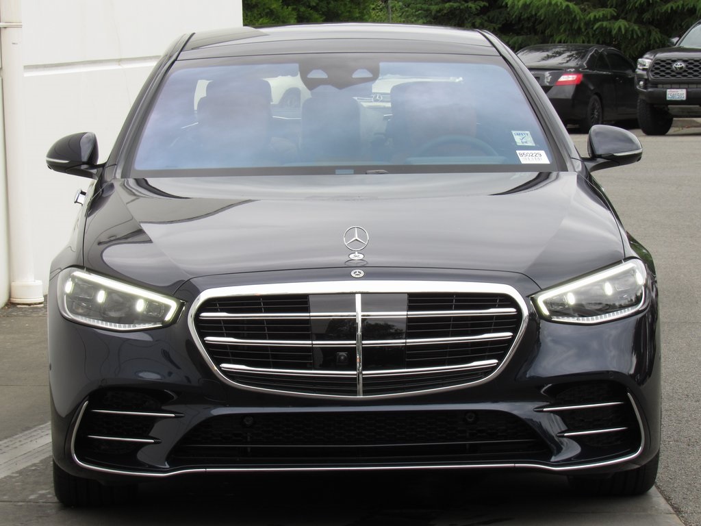 2025 Mercedes Benz S 450 580 photo 3