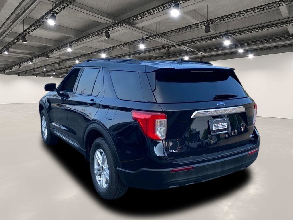 2022 Ford Explorer XLT photo 3