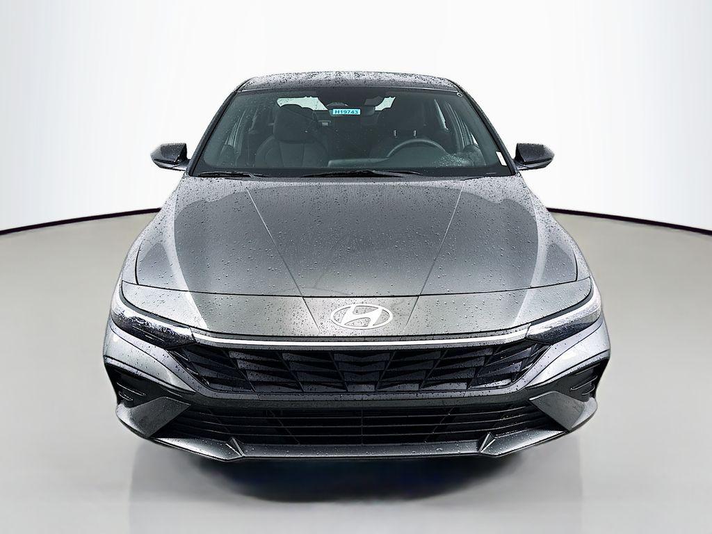 2025 Hyundai Elantra Hybrid SEL Sport photo 2