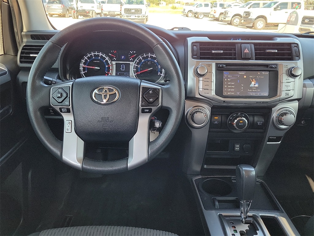 2017 Toyota 4Runner SR5 photo 17