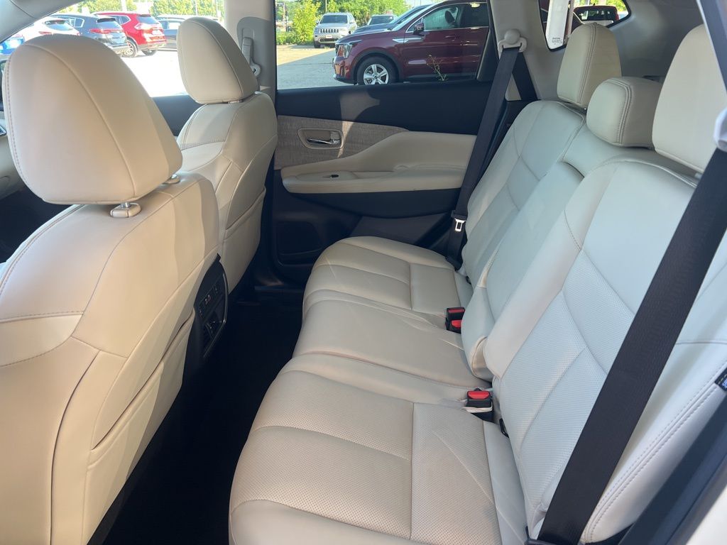 2024 Nissan Murano SL photo 9