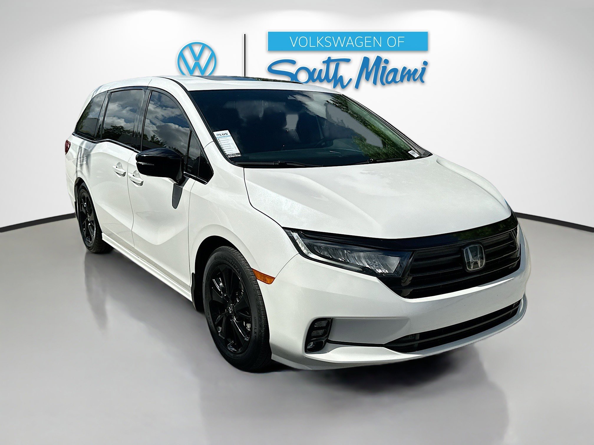 2023 Honda Odyssey Sport photo 3