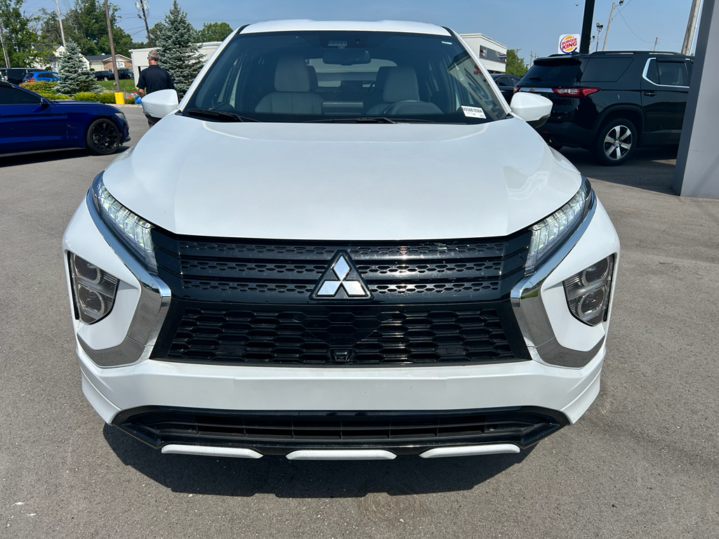 2024 Mitsubishi Eclipse Cross SEL photo 2