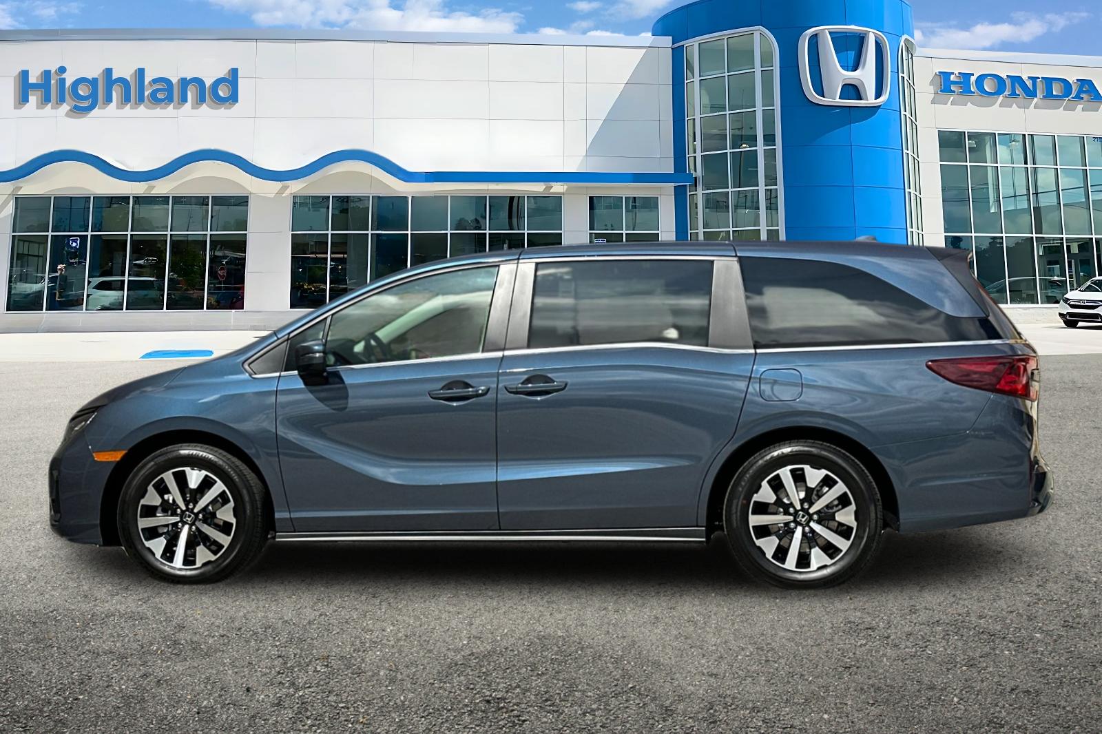 2026 Honda Odyssey EX-L photo 2