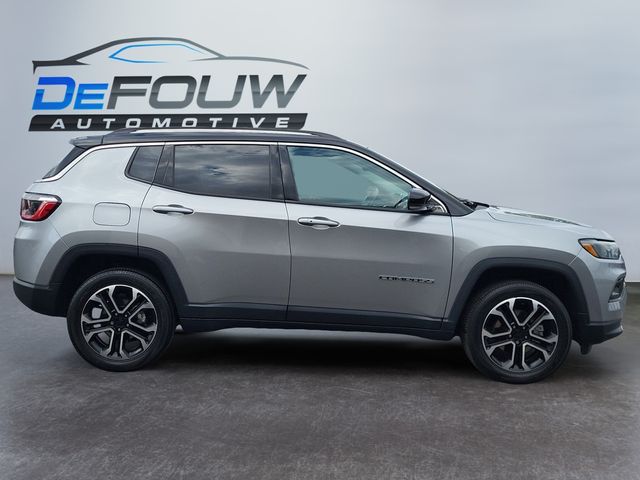 2022 Jeep Compass Limited photo 2
